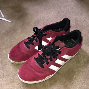 Lowtop Adidas Skateboarding Shoes